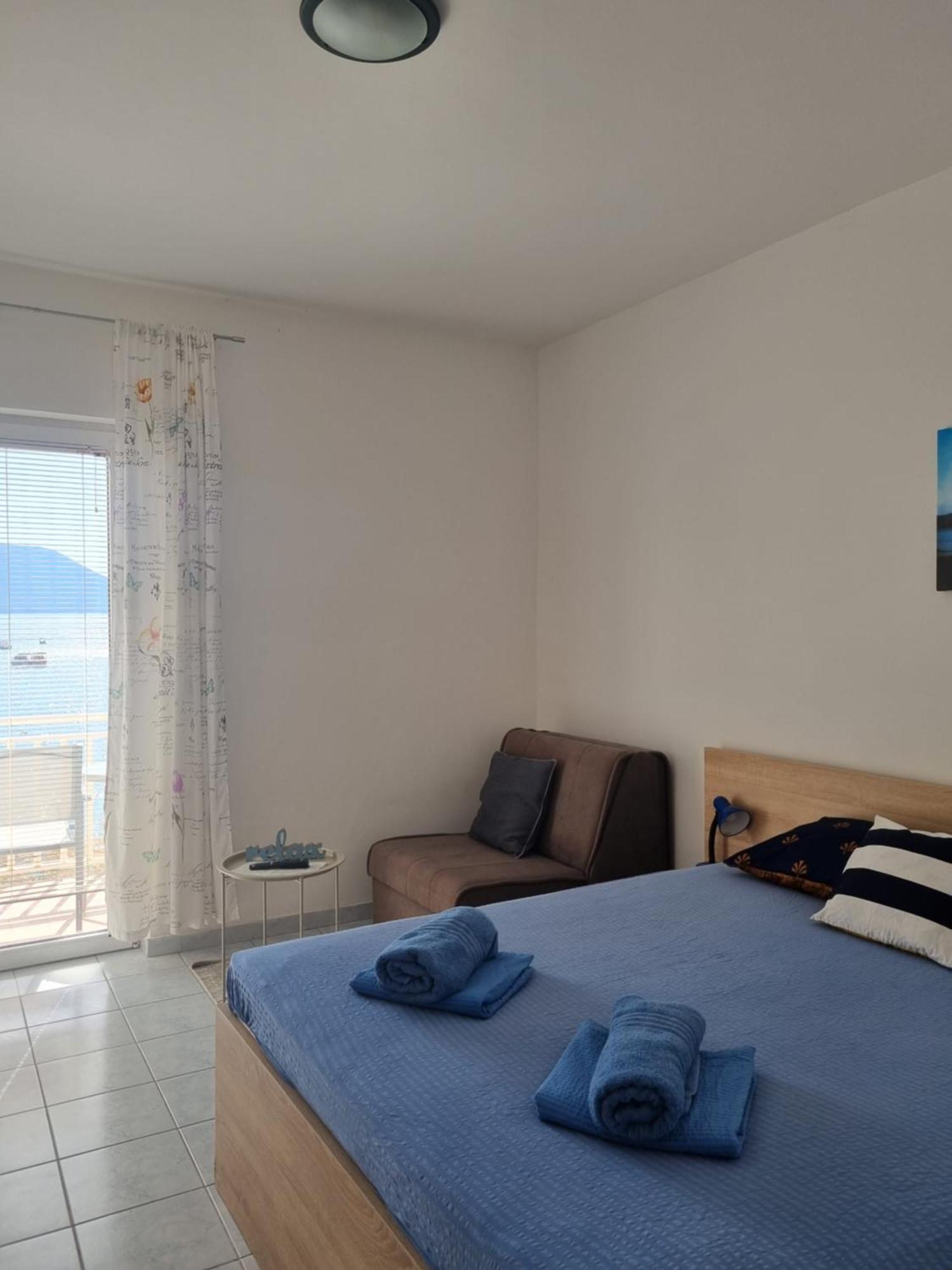 Villa Ante Apartments Blace Bilik gambar