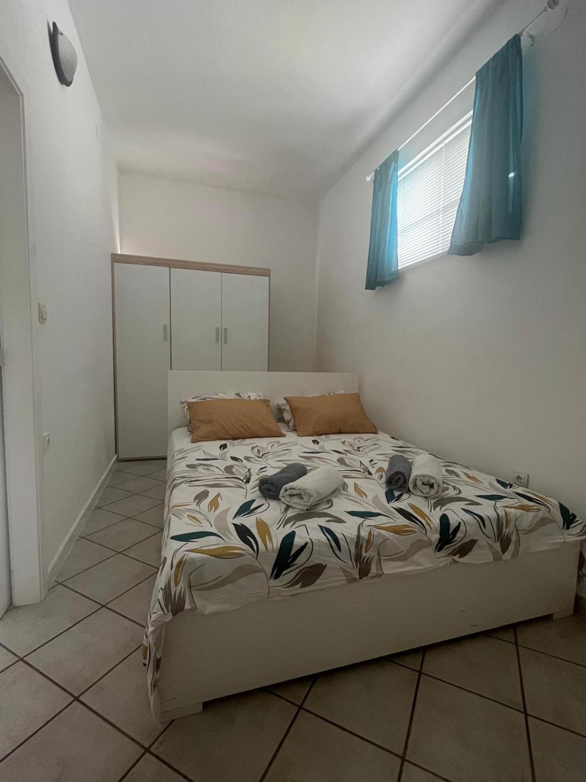 Villa Ante Apartments Blace Bilik gambar